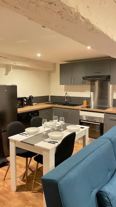 Apartamento L'Ambitieux - Centre De Vienne Exterior foto